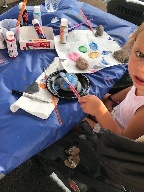 Child Painting at Tailgate Celebration - Beckfield College - 弗洛伦斯, KY